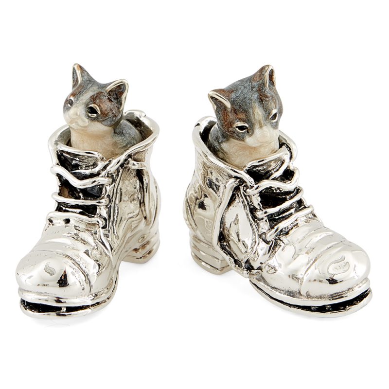 ST185-Cats-in-boots-tabby